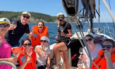 TREASURE HUNTING - ESCAPE ROOM Experience & Sailing