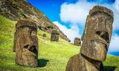 Private Full Day Tour on Easter Island "The Moai is born"