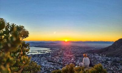 Guided Hike to Lion Head in Cape Town