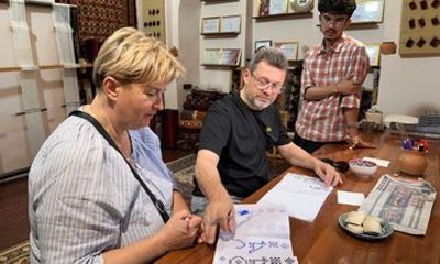 Bukhara: Immersive Old City Walk and Carpet Making Workshop