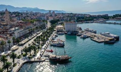 Private Transfer from Ljubljana to Split with Plitvice Stop