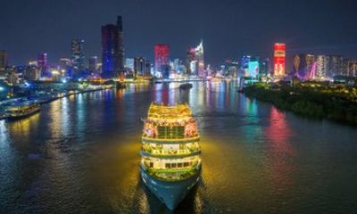 Romantic Dinner on Luxury Saigon Cruise with Skyline Views HCMC