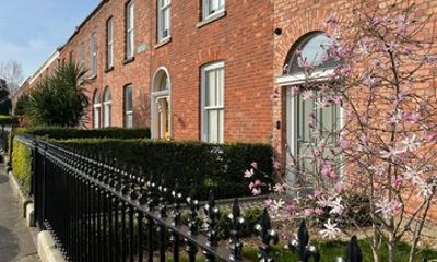 Portobello to Bloomfield: A Self-Guided Audio Tour of Dublin