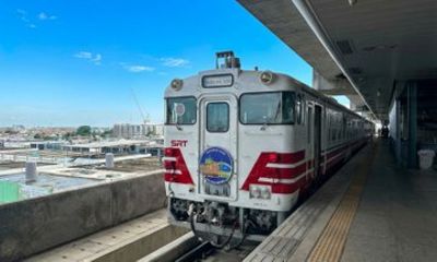 Ayutthaya UNESCO World Heritage Day Trip by Train from Bangkok