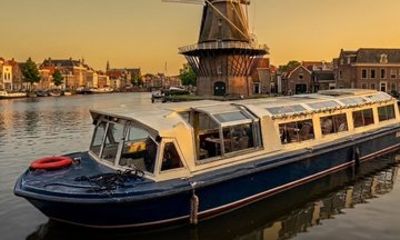 Haarlem Scenic Canal Cruise Smoke Friendly Local Culture Tour
