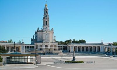 From Lisbon Fatima Aljustrel Batalha and Nazare Private Tour