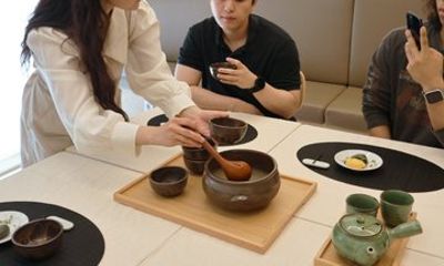 Seoul Korean Tea and Rice Cake Tasting with Bojagi Craft Workshop