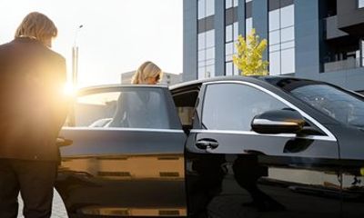 Private UAE Transfer from Airport Hotel and Intercity Transfers