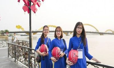 Private Da Nang City Tour by Motorbike with Ao Dai Lady Rider