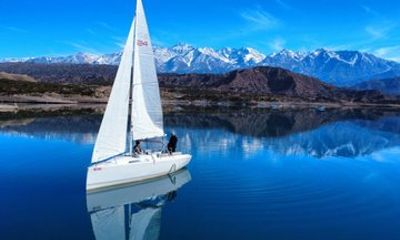 Sailing boat ride in Potrerillos Mendoza