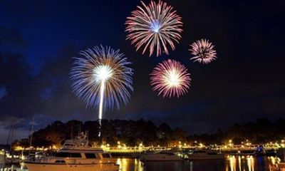 Sunset and Fireworks Guided Kayak Tour