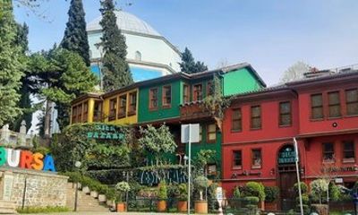 Istanbul Bursa and Uldag Osman and Orhan Gazi Tomb with Lunch