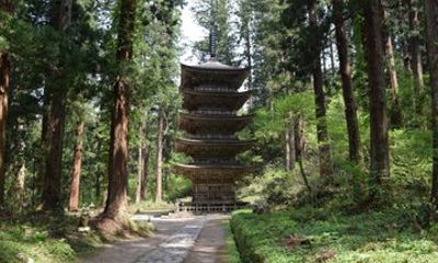 Mt Haguro Pagoda Express Private Tour from Sakata Port