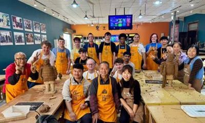 Xi'an Terracotta Tour with Pottery shop and Show