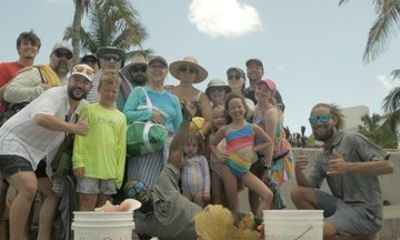Exotic Bahamas Adventure Snorkel Swim with Pigs and Island Hop