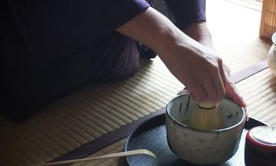 Tea Ceremony in Kyoto Machiya with Kamogawa River View