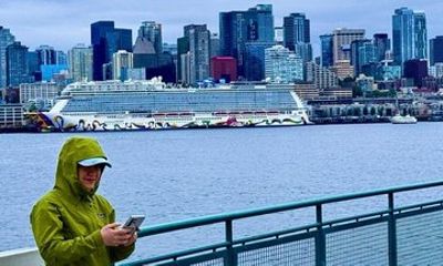 Bainbridge Island Ferry Adventure Troll, History and Waterfront