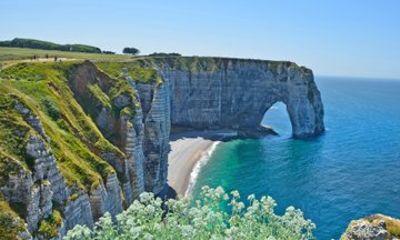 Deauville: Étretat & Honfleur Private Tour with Cider Tasting