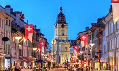 Lausanne Scavenger Hunt and Highlights Self Guided Walking Tour