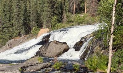 Ingraham Trail Escape Women Only Nature and Waterfalls Tour