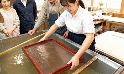 Okayama Tsuyama Washi Craft and Calligraphy
