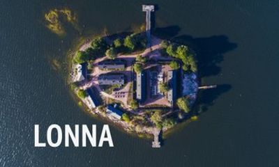 Helsinki: Lonna Sauna Entry, Ferry & Friendly Sauna Guide