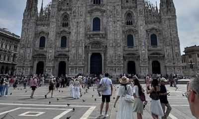 Parco Sempione Tour in Milan with Free Photography