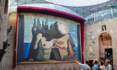 Dali Exquisite World of Wonder