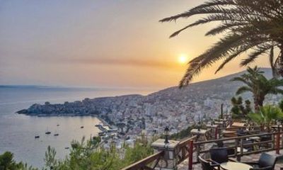 Saranda Walking Tour