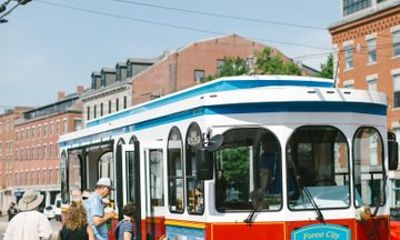Happy Hour Trolley Tour Explore Portland's Craft Beverage Scene