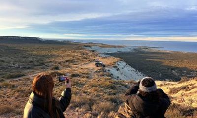 Puerto Madryn 4x4 Sunset Adventure with Patagonian Picnic