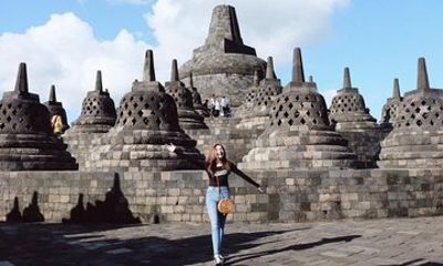 Borobudur Climb Up Access and Prambanan Temple Private Tour