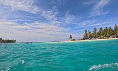 Visit Isla Perro Chico + 3 Islands with Lunch in San Blas Islands