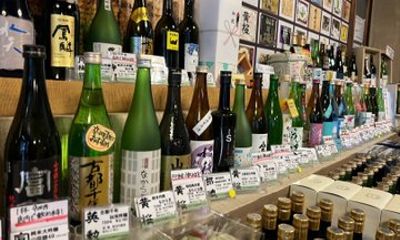 Fushimi Inari and Sake Tasting Tour from Kyoto Station