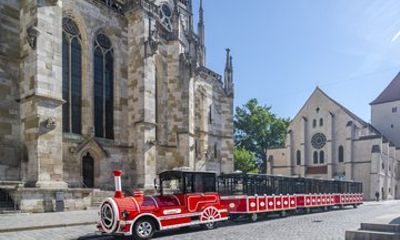 City tour through Regensburg with the little train