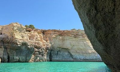 Boat Tours on the Algarve Coast: Personalized Experience