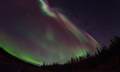 Women Only Northern Lights Tour in Yellowknife