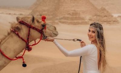 Luxury experience to Giza Pyramids Complex Camel ride and Lunch