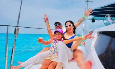 Private Catamaran Adventures to Isla Mujeres