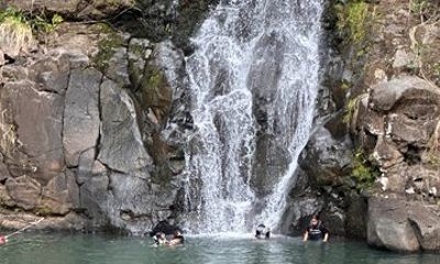 Waimea WaterFalls & Oahu Circle Island Tour with Byodo-In Temple