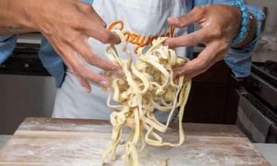 Italian Pasta Cooking Class in Indianapolis (3-Course Meal)