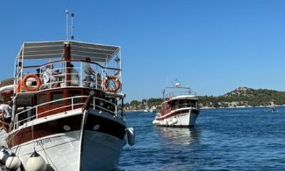 Island Hopping Tour of the Šibenik Archipelago with Lunch