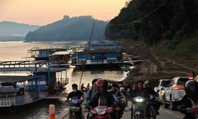 Luang Prabang Hidden Village Walk and Local Crafts Experience
