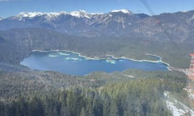 Day Trip to Zugspitze and Eibsee by minivan From Munich