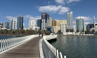 Sharjah and Ajman Tour from Dubai with Blue Souk and Ajman Museum