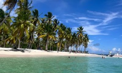 Saona VIP Mano Juan 3 Beaches and Natural Pool Adventure