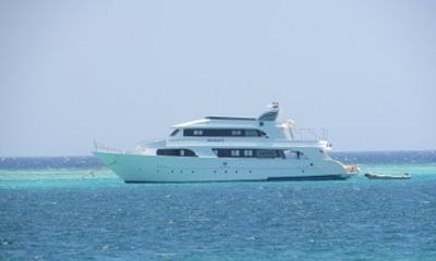 Orange Bay Island Snorkeling Trip with Lunch Included