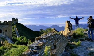 Jinshanling Great Wall Sunset Trek & Traditional Farmhouse Dinner