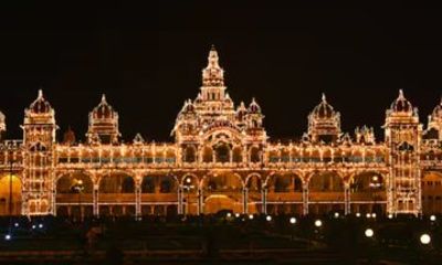 Royal Mysuru in One Day Palace Hill Lakes and Local Cuisine