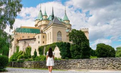 Bratislava Bojnice Castle, Cicmany & Banská Štiavnica Guided Tour